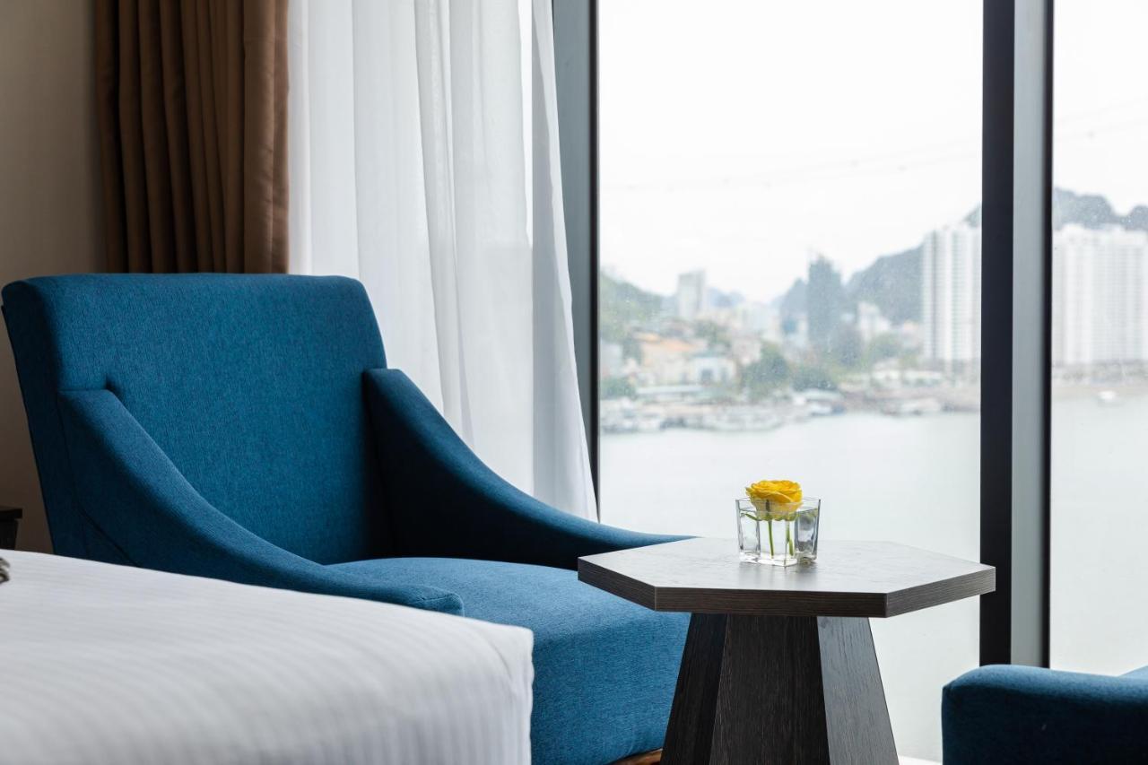 เมืองทัญ แกนด์ บายจัย Hotel ฮาลอง ภายนอก รูปภาพ